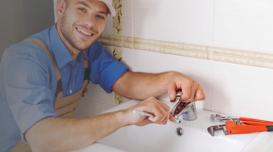 Professional clogged drains services in Perry, IL